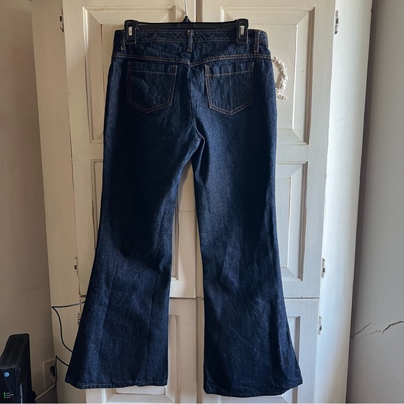 Vintage Flare Jeans - Picture 2 of 7